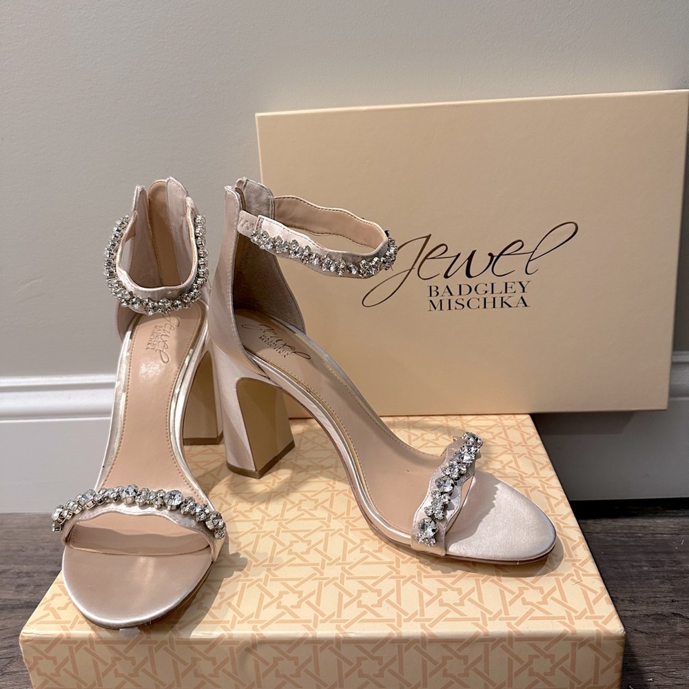 Badgley Mischka Odessa heels